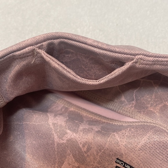 ZYIA ACTIVE Size 4 Pink Crackle Look Leggings - Picture 11 of 11